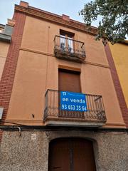 Maison  Carrer carretera de barcelona. Casa a reformar en venta