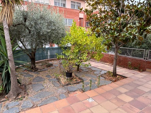 Foto 094c50a6-fda5-4807-b125-699a4d1ff6e5. Casa adossada amb calefacció aparcament piscina a Sant Andreu de la Barca
