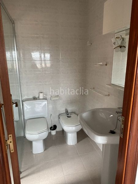 Foto 6010abb4-7bfa-4934-bd9f-5e973bf3cdd2. Casa adossada amb calefacció aparcament piscina a Sant Andreu de la Barca