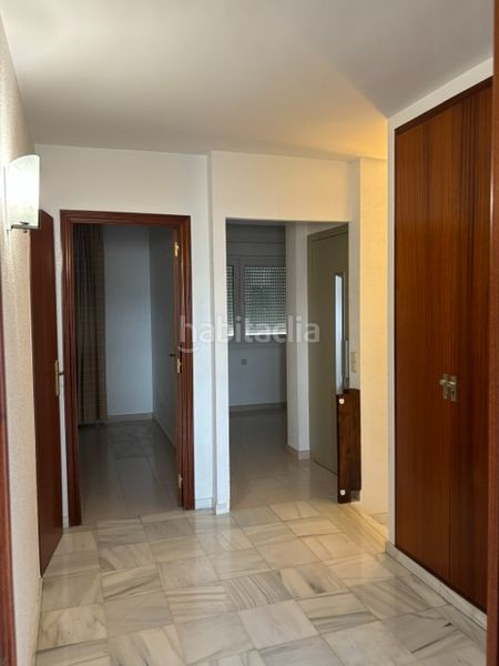 Foto 932bd64c-5439-4ce7-94d0-6b06a3f10b84. Casa adossada amb calefacció aparcament piscina a Sant Andreu de la Barca