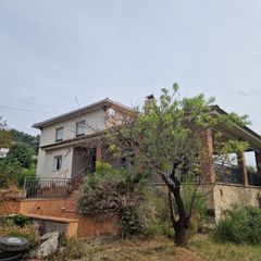 Casa  Carrer de can moriscot. Casa en venta