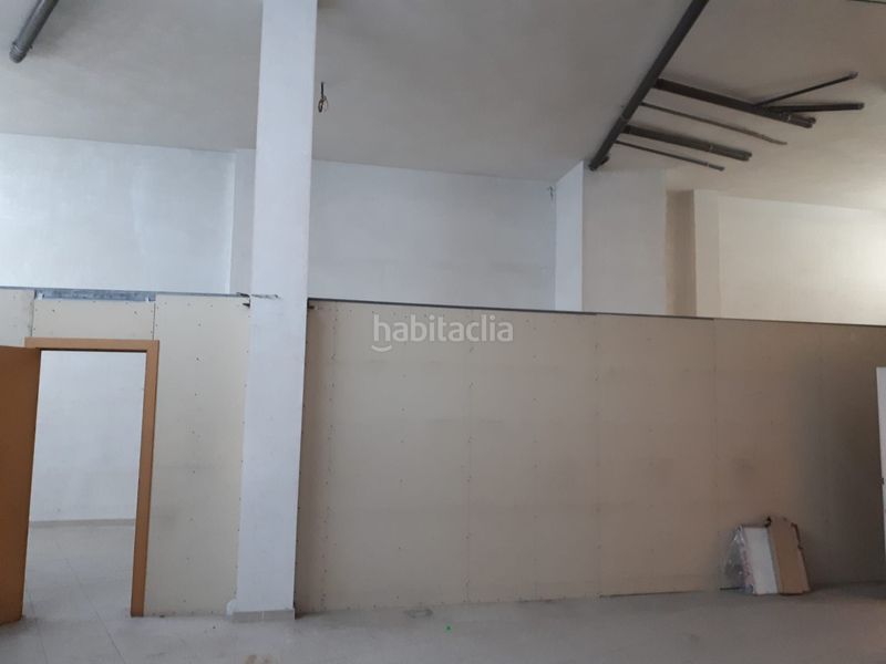 Foto 08c07dfe-bb08-4892-a77c-6affc9437862. Local comercial en carrer del passeig 24 local grande en venta en Sant Andreu de la Barca