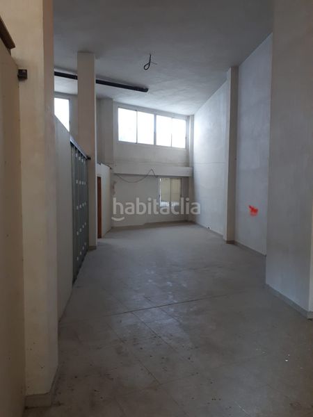 Foto ce1bd911-2f7a-4613-b0fe-c27015c0b032. Local comercial en carrer del passeig 24 local grande en venta en Sant Andreu de la Barca