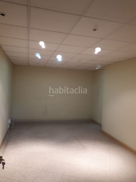 Foto fc171a15-2ccd-43ca-865d-5e4e75b89cda. Local comercial en carrer del passeig 24 local grande en venta en Sant Andreu de la Barca