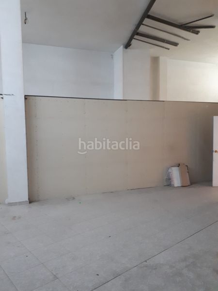 Foto fd40e26a-4533-4274-aee1-d3ddae30a0b1. Local comercial en carrer del passeig 24 local grande en venta en Sant Andreu de la Barca