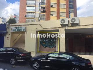 Local commercial  De uruguay. Local en poniente