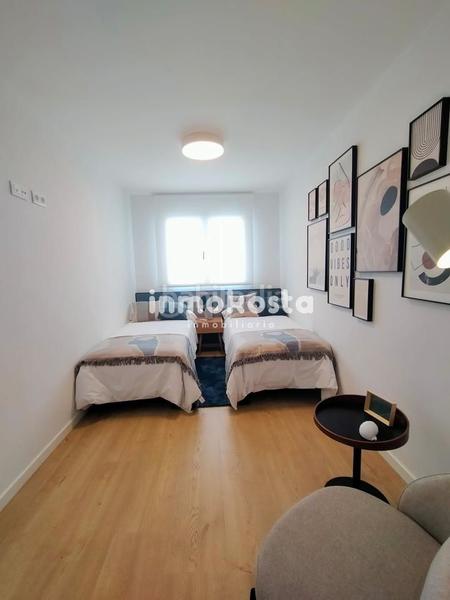 Foto a1a2387f-35fd-43b1-8f6d-464a12909674. Casa adossada amb aparcament piscina a Montebello - Nou Espai Nucia (la)