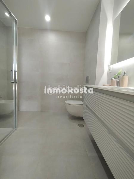 Foto aae92c99-cc5d-4751-b842-a0198f1bdd2c. Casa adossada amb aparcament piscina a Montebello - Nou Espai Nucia (la)