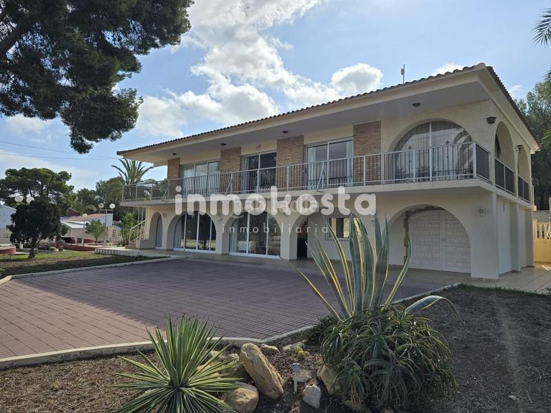Foto b5276722-fb7f-479f-9647-87b8611765fd. Casa villa independiente en albir en L´Albir Alfàs del Pi (l´)