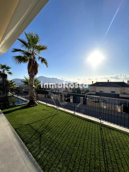 Foto 63debdb6-1664-4918-8f39-edcec7bae453. Casa con parcheggio piscina in Polop