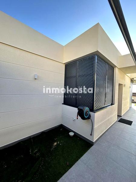 Foto c5b1df93-a3f9-4f0d-9269-112127bacff2. Casa con parcheggio piscina in Polop