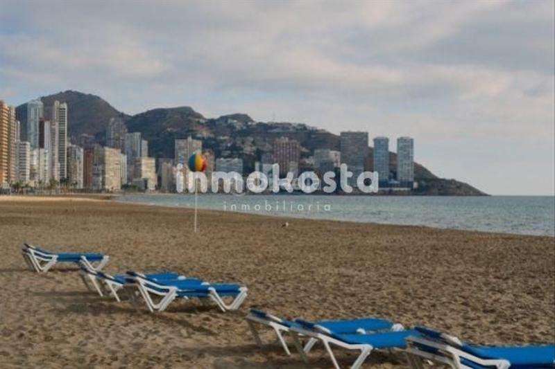 Foto f08a8263-be8d-4afe-9ca3-a01a675f7aa5. Locale commerciale in orts llorca 11 in Playa Levante Benidorm