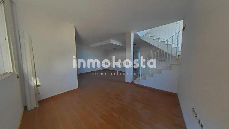 Foto f8ef9c18-1d70-44ec-8a5d-76c79e36a813. Casa  en urbanización escandinavia en Escandinavia-Cautivador Alfàs del Pi (l´)