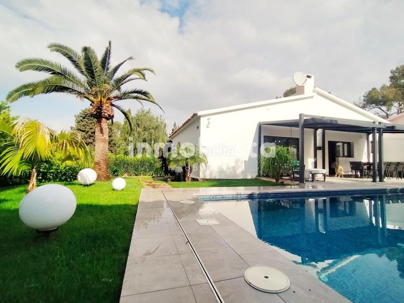 Foto 409478ee-ebf3-45d2-a103-db9cb8a37052. Maison avec parking piscine dans Sierra Helada Benidorm