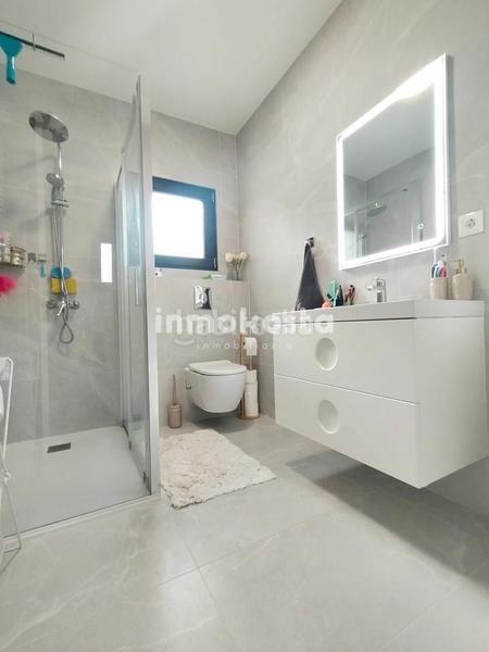 Foto 6685f871-090a-4c01-9e97-5265aefb5137. Maison avec parking piscine dans Sierra Helada Benidorm