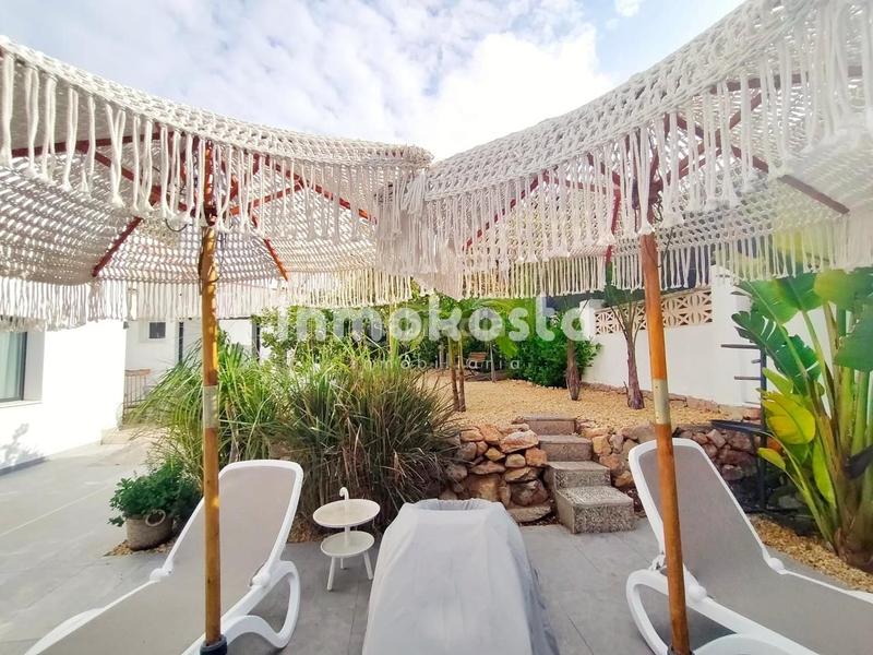 Foto 810a847d-1f55-4bcb-bd43-a80b6ad2052e. Maison avec parking piscine dans Sierra Helada Benidorm