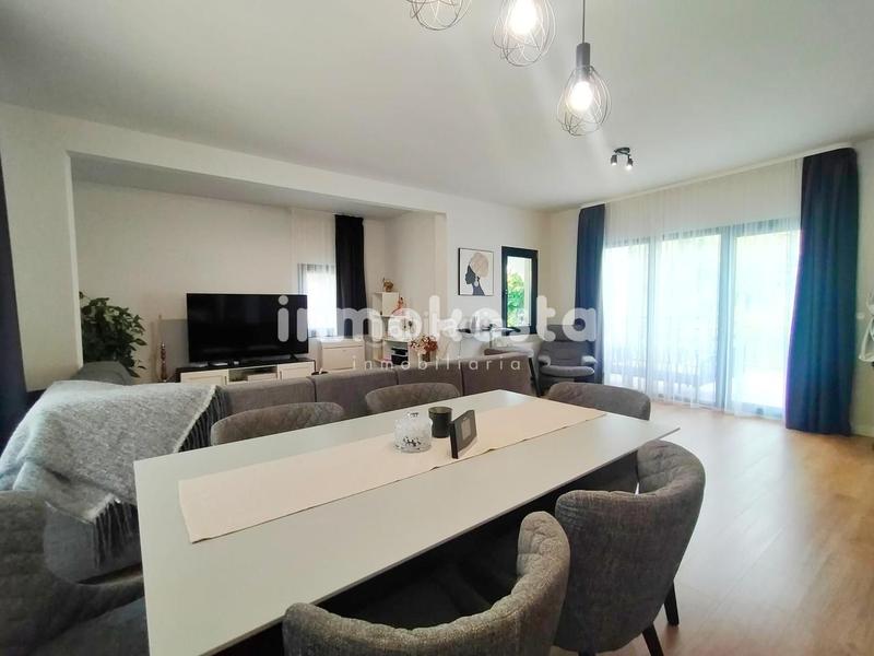 Foto a90867e1-2f3b-47f4-be43-313f0e3bb99a. Maison avec parking piscine dans Sierra Helada Benidorm