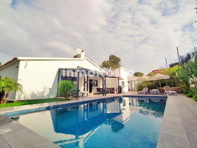 Foto e43e9d98-438b-435a-bceb-4ca8233fc83b. Maison avec parking piscine dans Sierra Helada Benidorm