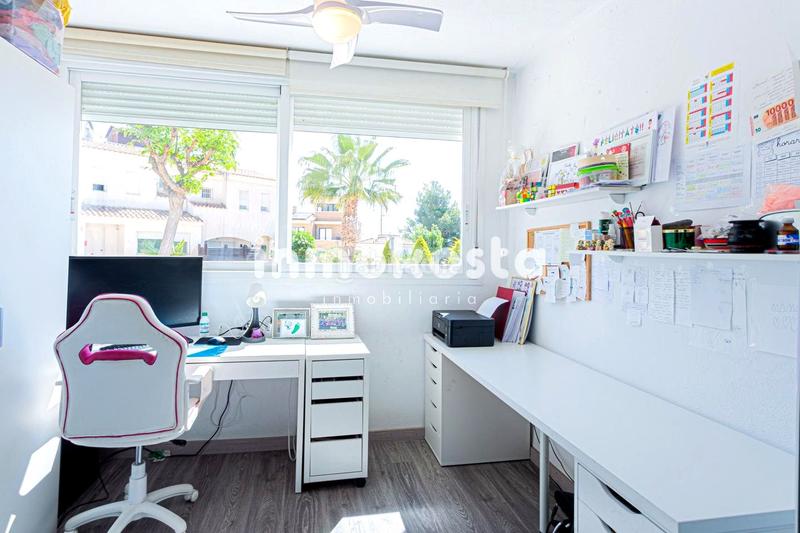 Foto 092b0929-60ed-45f2-a41f-5b4c82c492c1. Casa adossada amb aparcament piscina a Montebello - Nou Espai Nucia (la)