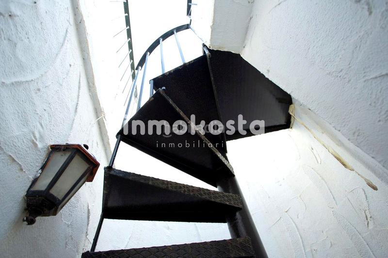 Foto 1edf9e4f-22d6-4ef6-bcae-a5b642aa7848. Casa adossada amb aparcament piscina a Montebello - Nou Espai Nucia (la)