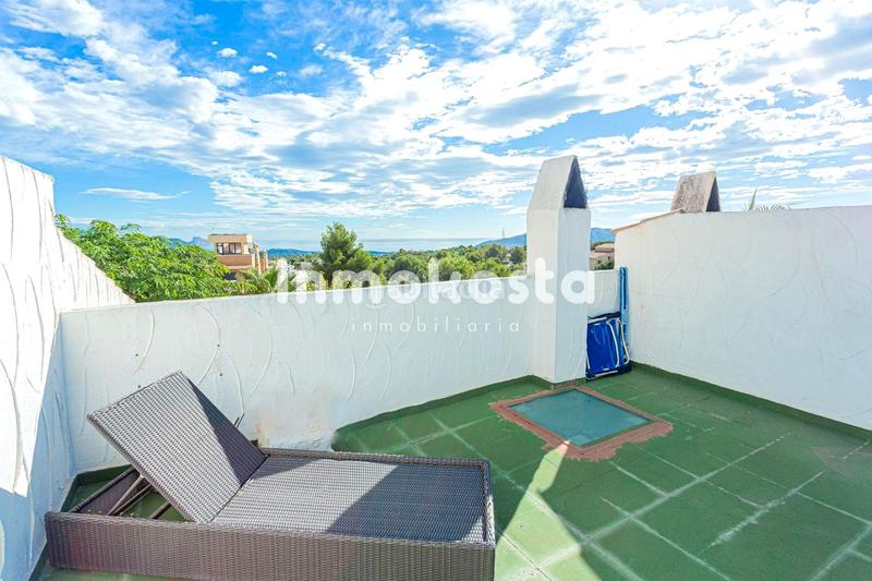 Foto 21bf3d5c-b436-44fc-adbb-f9d09240eb4b. Casa adossada amb aparcament piscina a Montebello - Nou Espai Nucia (la)