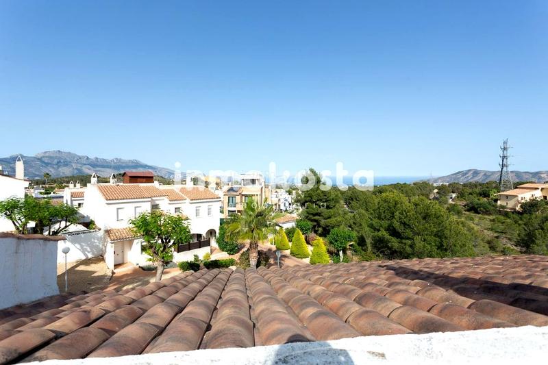 Foto 53772c82-ca90-4d4e-82d7-372243993342. Casa adossada amb aparcament piscina a Montebello - Nou Espai Nucia (la)