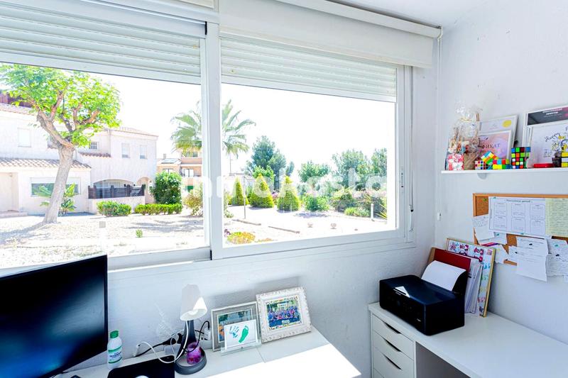 Foto bf238537-dd2f-40ea-9b30-29db721d71ad. Casa adossada amb aparcament piscina a Montebello - Nou Espai Nucia (la)