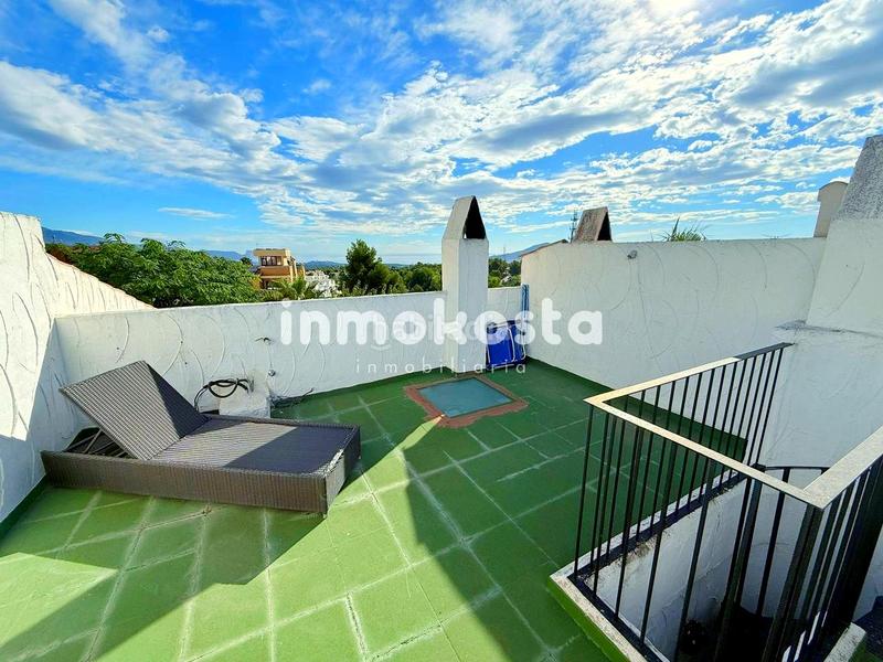 Foto f6a8de26-ec04-46d7-ae27-8a57aee5765e. Casa adossada amb aparcament piscina a Montebello - Nou Espai Nucia (la)