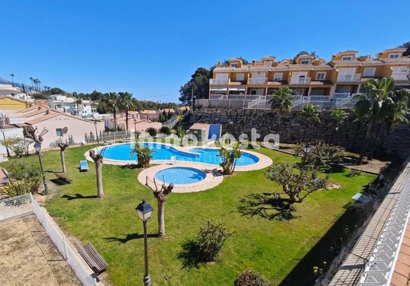 Foto ee6f2729-3ddc-4076-b338-14133a72b4c4. Casa adossada amb aparcament piscina a Escandinavia-Cautivador Alfàs del Pi (l´)