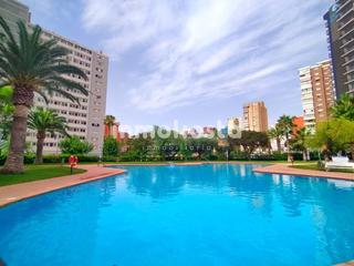 Etagenwohnung  De europa. Amplio piso en levante