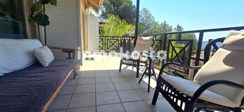 Foto 0121976e-151e-451c-8874-94c5688c24e0. Casa chalet independiente con piscina privada en nou espai la nucía en Nucia (la)