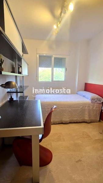 Foto 0e752017-02ca-4f96-b489-f52f7838ba28. Casa chalet independiente con piscina privada en nou espai la nucía en Nucia (la)