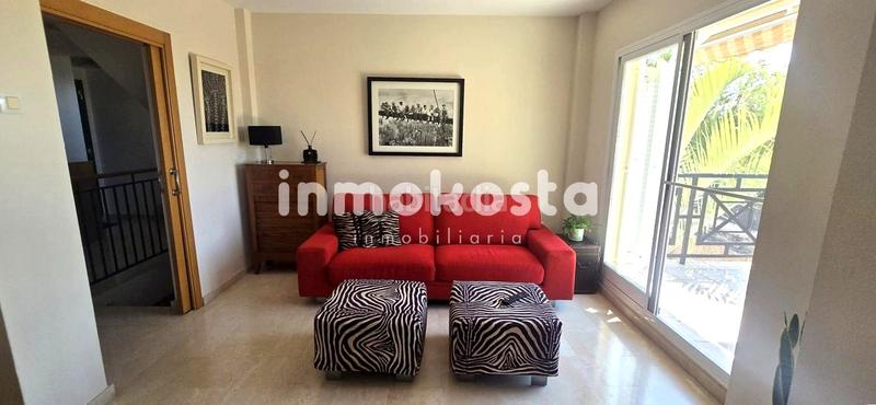 Foto 10d1bade-35b7-4887-8933-e2f1e5e06ed7. Casa chalet independiente con piscina privada en nou espai la nucía en Nucia (la)