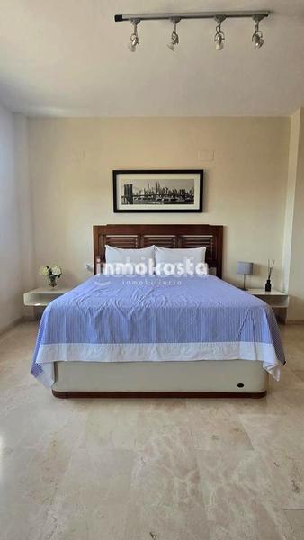 Foto 709ea8b4-efad-4fbc-b8b5-0e43f56f30bf. Casa chalet independiente con piscina privada en nou espai la nucía en Nucia (la)