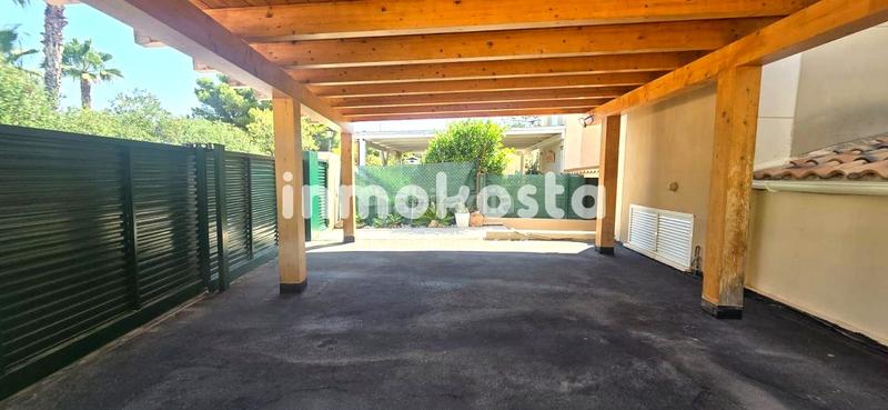 Foto 80a51827-5480-4501-9ab1-4720c86ff682. Casa chalet independiente con piscina privada en nou espai la nucía en Nucia (la)