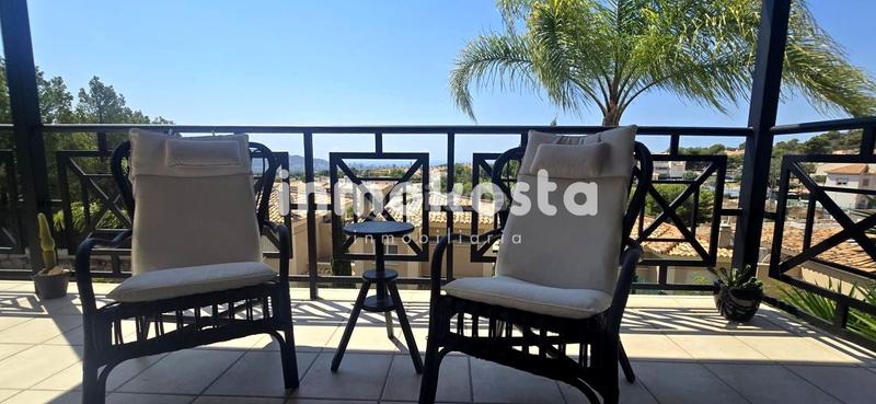 Foto 86ca6407-2cd0-4861-b9c2-f2bca8ad5835. Casa chalet independiente con piscina privada en nou espai la nucía en Nucia (la)