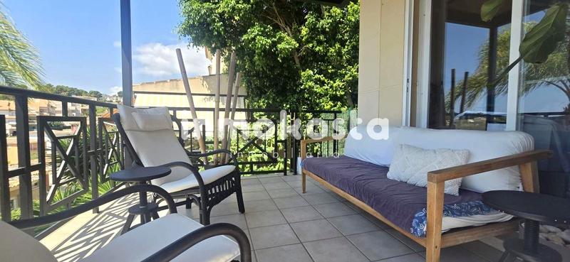 Foto d1ea3d3d-8fea-418a-962a-816c9c8f0e04. Casa chalet independiente con piscina privada en nou espai la nucía en Nucia (la)