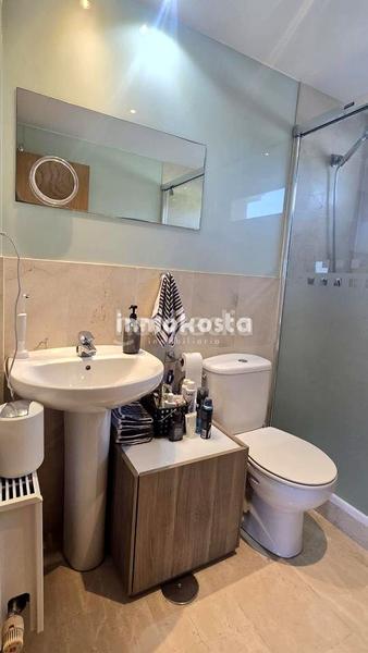 Foto f3d5895e-0589-4168-95c5-1ee801d841a0. Casa chalet independiente con piscina privada en nou espai la nucía en Nucia (la)
