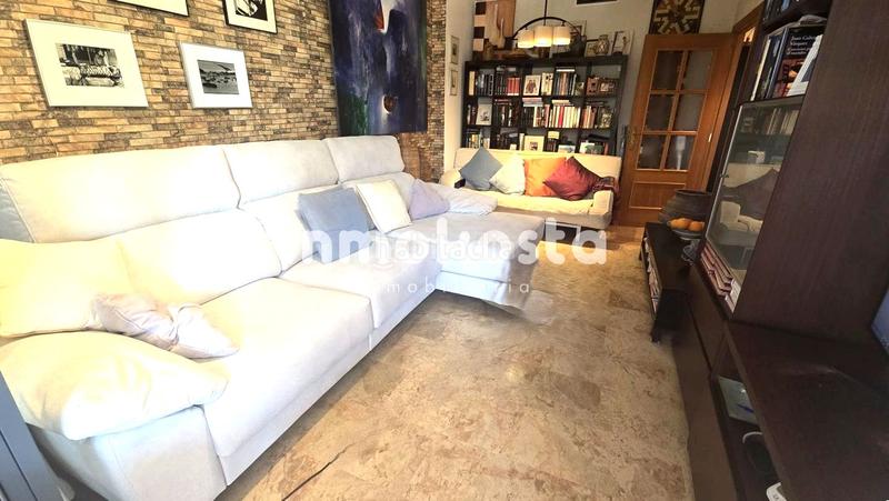 Foto b0337f98-de18-4700-b0d4-f5b50c126dd0. Piso apartamento en poniente en Playa Poniente Benidorm