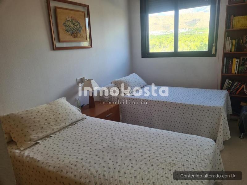 Foto 2712815c-32e9-44e7-a62c-99b3dd9c544c. Alquiler piso se alquila piso de 3 dormitorios 2 baños en Benidorm
