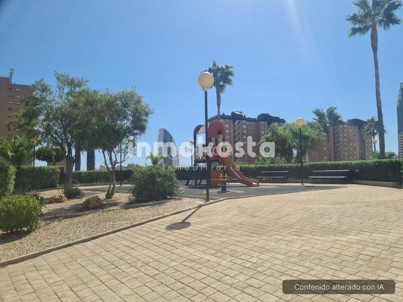 Foto 68c8a157-f438-4261-9f00-4697b75c7656. Alquiler piso se alquila piso de 3 dormitorios 2 baños en Benidorm