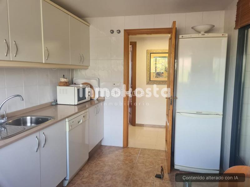 Foto a13ca069-ec76-4257-b0c1-08345914ce7e. Alquiler piso se alquila piso de 3 dormitorios 2 baños en Benidorm