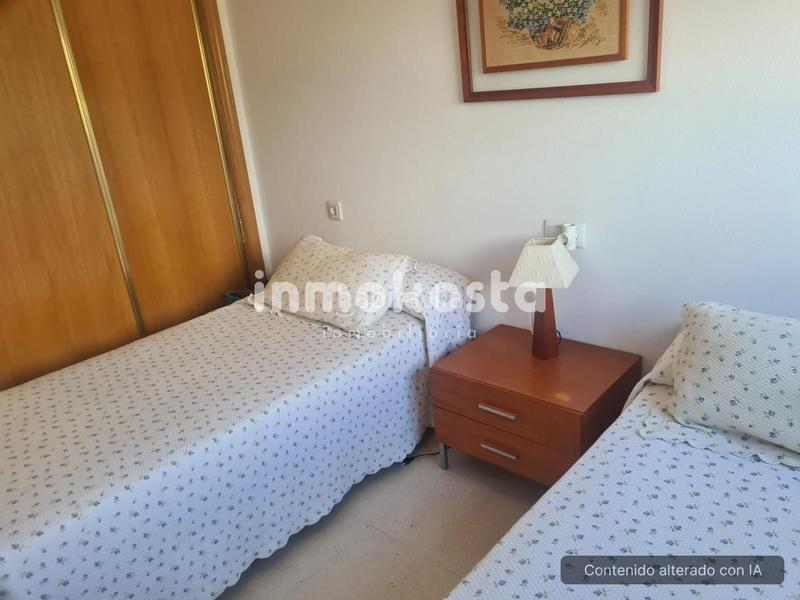Foto c257ee97-5f76-4f17-bba3-1af8a0fe9594. Alquiler piso se alquila piso de 3 dormitorios 2 baños en Benidorm