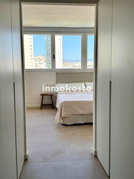 Foto a74d0842-309d-4355-a839-6fa484e17bab. Lloguer pis amb aparcament piscina a cala Finestrat Finestrat