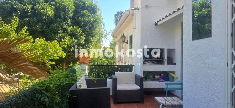 Foto 660e9ecf-ce28-4f13-ab93-1d9d342ef549. Casa aparellada amb piscina a San Rafael - Nucia Park Nucia (la)