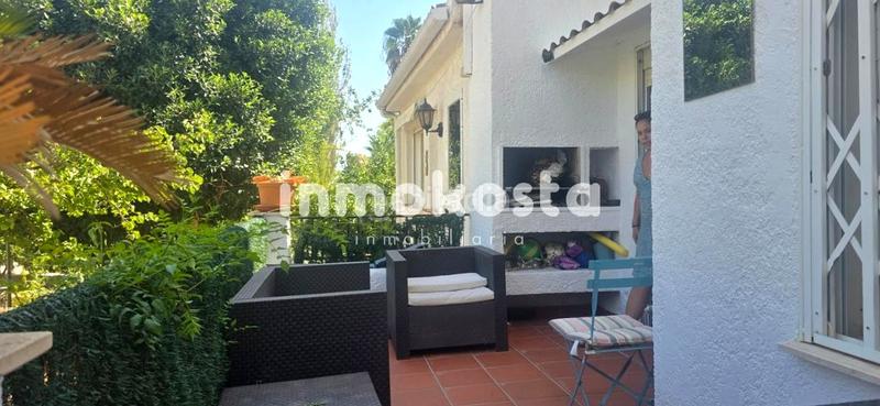 Foto bd68ba42-efd3-4524-894f-538924f75c65. Casa aparellada amb piscina a San Rafael - Nucia Park Nucia (la)
