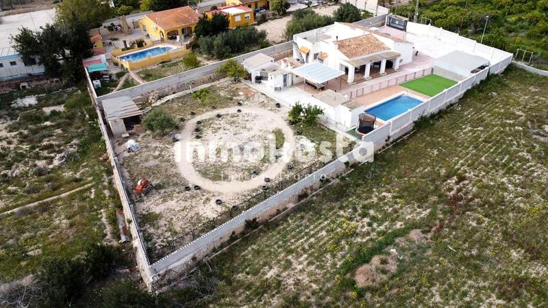 Foto b5ae46e1-7cea-40d7-9e7e-b0ef5ccb9395. Maison avec parking piscine dans El Secanet-Hacienda del Sol Vila Joiosa (la)