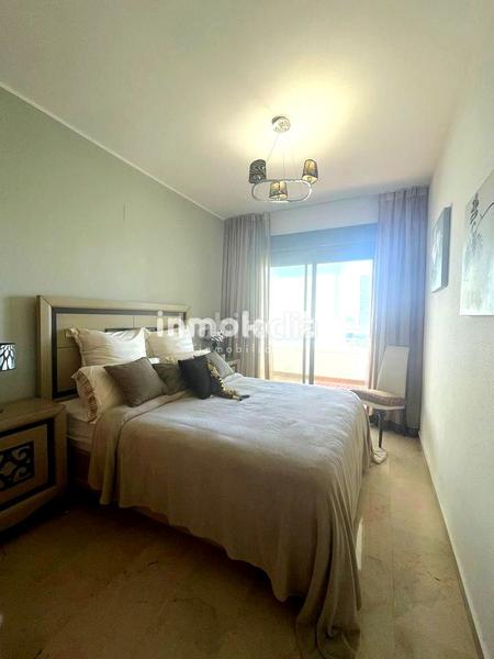 Foto 035f6137-5081-4b72-8bab-3b5ae0006552. Pis amb aparcament piscina a Via Parque Benidorm