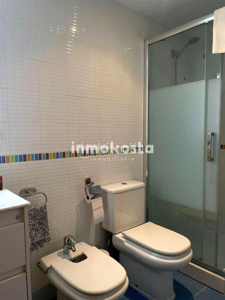 Foto 6d807856-fd88-4670-92fb-2bbd7991f439. Pis amb aparcament piscina a Via Parque Benidorm