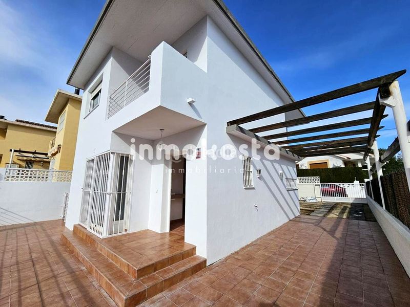 Foto 34a96295-c6ed-482f-af36-8c60ebf68325. Casa a Montebello - Nou Espai Nucia (la)